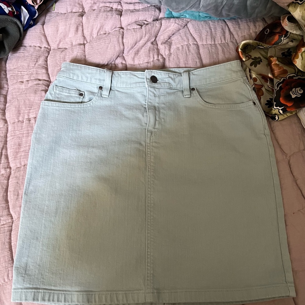 L.L. Bean pake green jean skirt